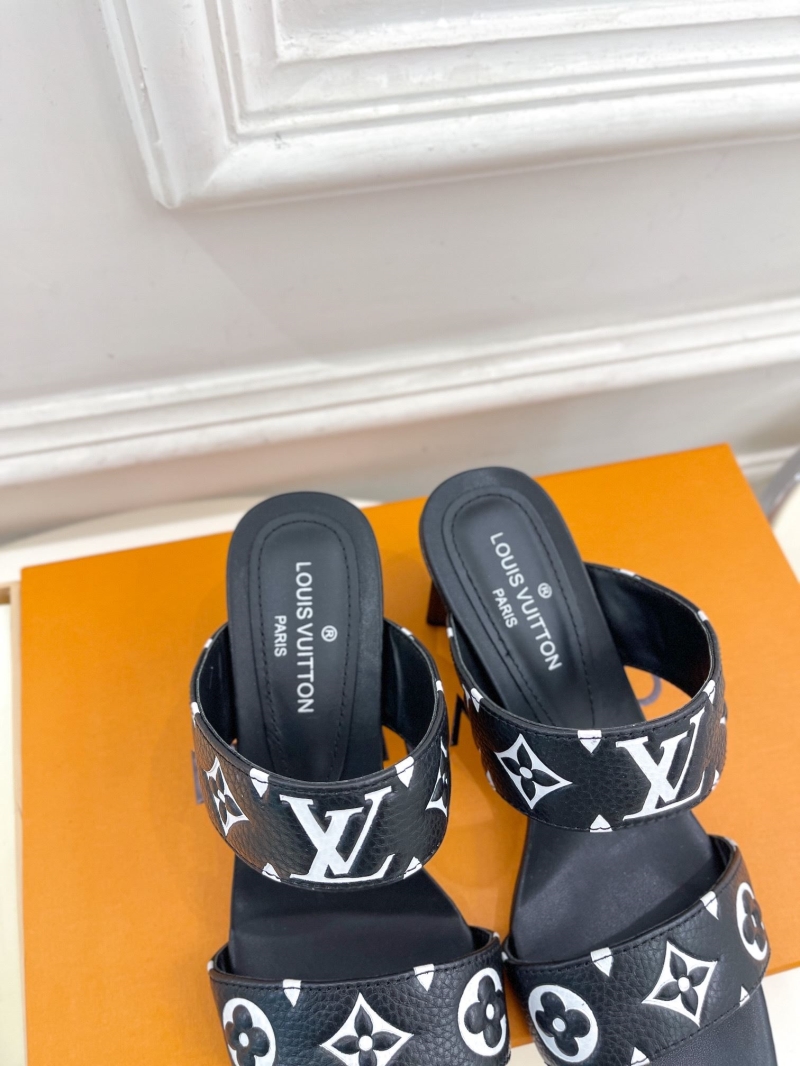 Louis Vuitton Slippers